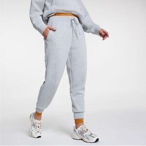 CALIA by Carrie Underwood Light Gray scuba collection high rise Joggers